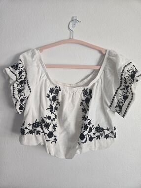 American Eagle Outfitters White Crop Top with Black Floral Embroidery